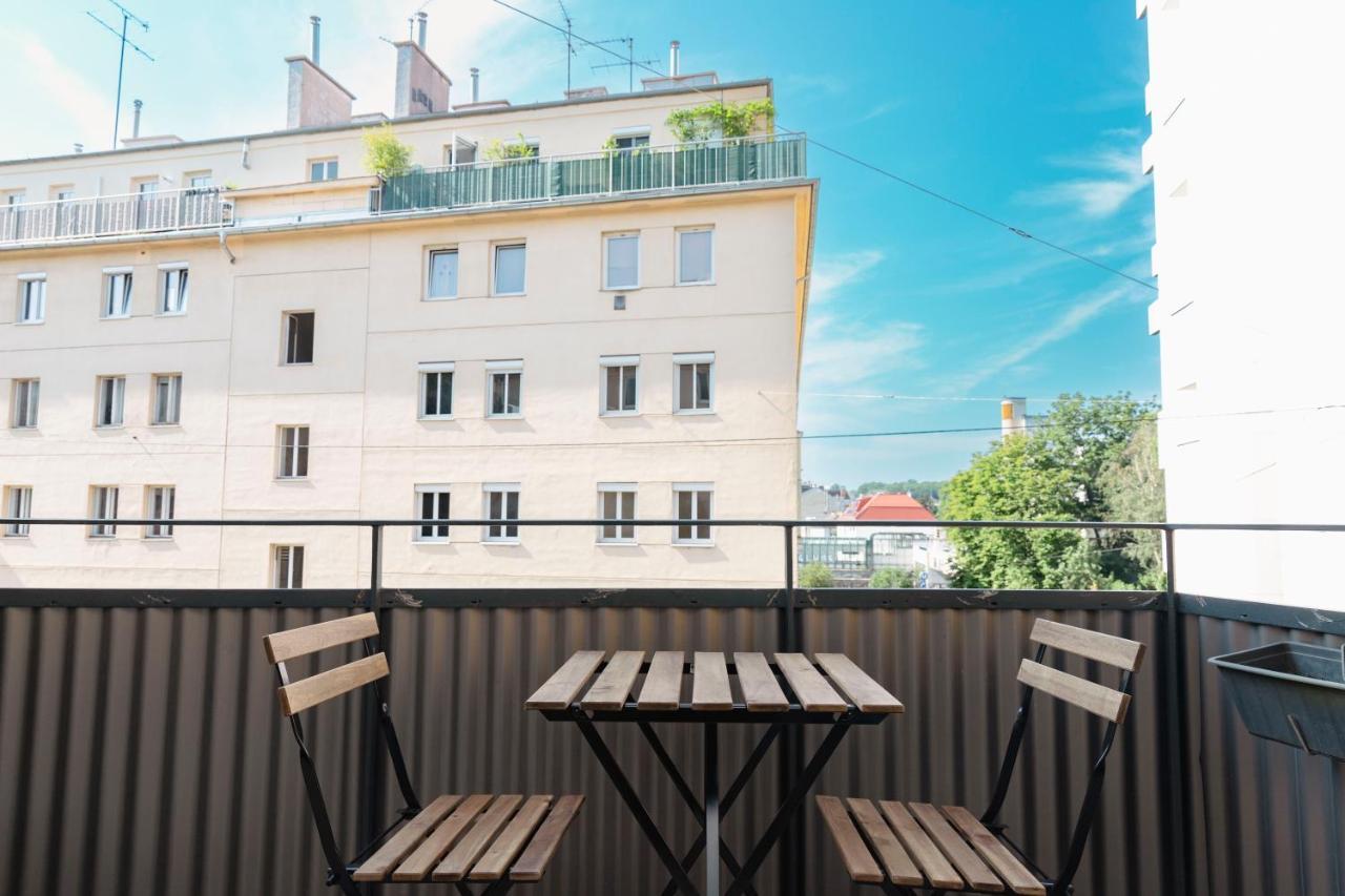 Beautiful 2-Bedroom Apartment Near Schoenbrunn Vienna Exterior photo